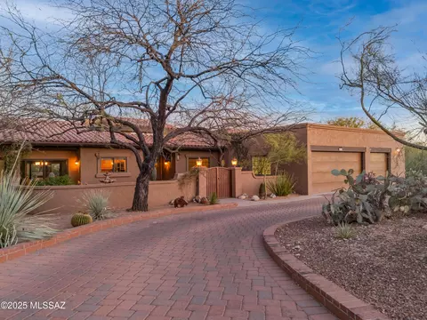 5860 N Camino De La Sombra, Tucson, AZ 85718