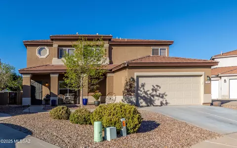 7453 S Madera Village Dr, Tucson, AZ 85747