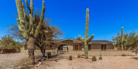 932 W Cool Dr, Tucson, AZ 85704
