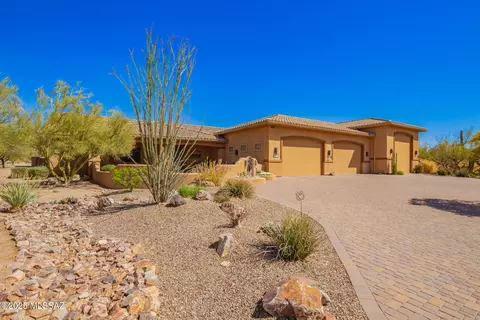 6930 N Maria Pl, Tucson, AZ 85704