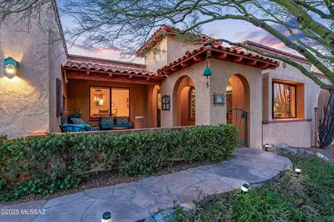 6217 E Country Club Vista Dr, Tucson, AZ 85750
