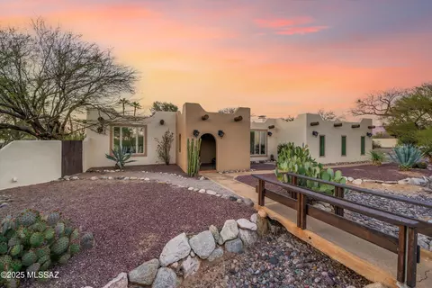 1900 W Sage St, Tucson, AZ 85704