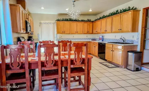 Kitchen - 12 Mustang Ranch Rd, Elgin, AZ 85611 photo 1 of 4