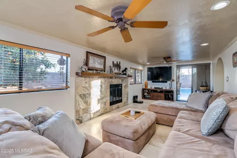 Living - 7618 E Logan Dr, Tucson, AZ 85730 photo 4 of 5
