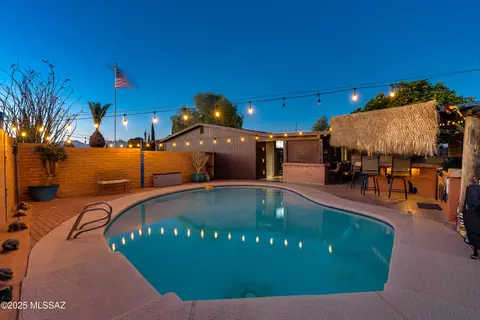 Exterior - 7618 E Logan Dr, Tucson, AZ 85730 photo 5 of 16