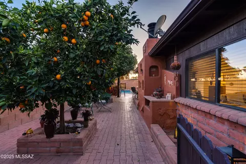 Exterior - 7618 E Logan Dr, Tucson, AZ 85730 photo 10 of 16