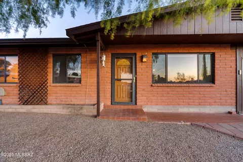 Exterior - 7618 E Logan Dr, Tucson, AZ 85730 photo 2 of 16