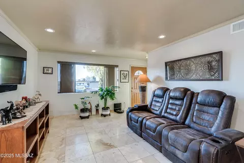 Living - 7618 E Logan Dr, Tucson, AZ 85730 photo 1 of 5