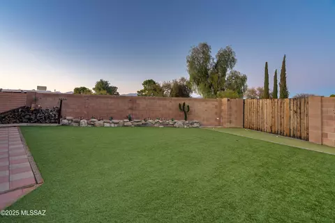 Exterior - 7618 E Logan Dr, Tucson, AZ 85730 photo 16 of 16