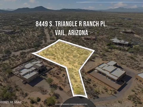 8449 S Triangle R Ranch Pl, Vail, AZ 85641