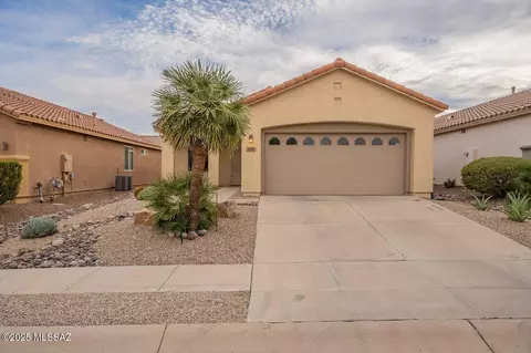 8111 W Cottonwood Wash Way, Tucson, AZ 85743