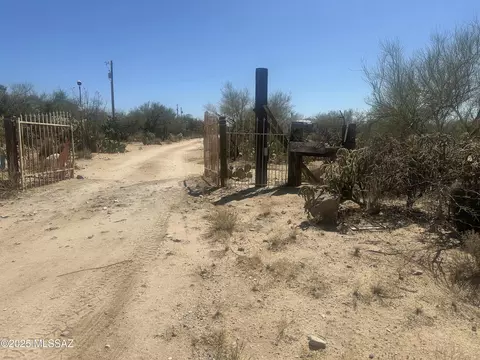 11026 S Sierrita Mountain Rd, Tucson, AZ 85736