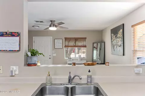 Kitchen - 4255 E Babbling Brook Dr, Tucson, AZ 85712 photo 3 of 3