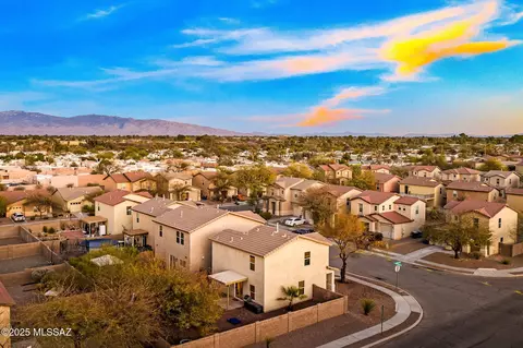 View/Area - 4255 E Babbling Brook Dr, Tucson, AZ 85712 photo 2 of 3