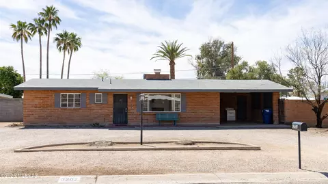 Exterior - 6202 E 17th St, Tucson, AZ 85711 photo 2 of 7