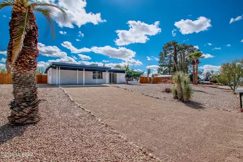 Exterior - 8936 E Harborage Dr, Tucson, AZ 85710 photo 10 of 14
