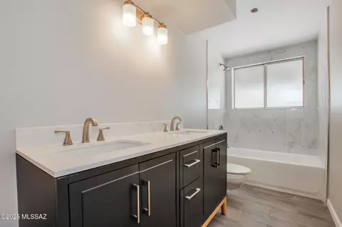 Bath - 8936 E Harborage Dr, Tucson, AZ 85710 photo 3 of 3