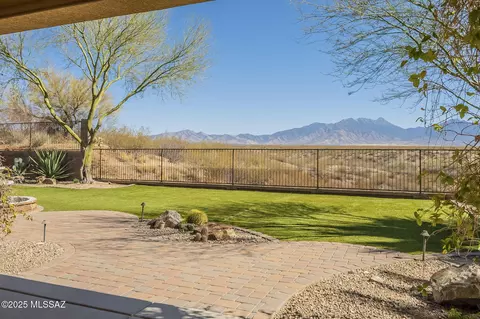 1486 E Lower Mine Ln, Sahuarita, AZ 85629