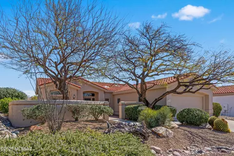 14096 N Biltmore Dr, Oro Valley, AZ 85755