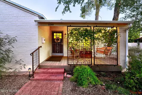 2249 E Hawthorne St, Tucson, AZ 85719 photo 3