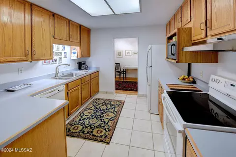 2249 E Hawthorne St, Tucson, AZ 85719 photo 12