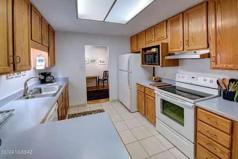 2249 E Hawthorne St, Tucson, AZ 85719 photo 11