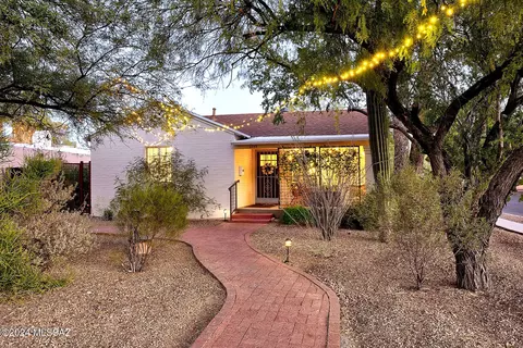 2249 E Hawthorne St, Tucson, AZ 85719