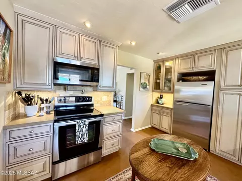 Kitchen - 4432 E 7th St, Tucson, AZ 85711 photo 1 of 7