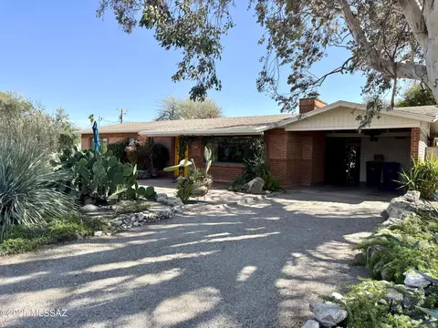 4432 E 7th St, Tucson, AZ 85711
