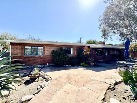 Exterior - 4432 E 7th St, Tucson, AZ 85711 photo 5 of 13