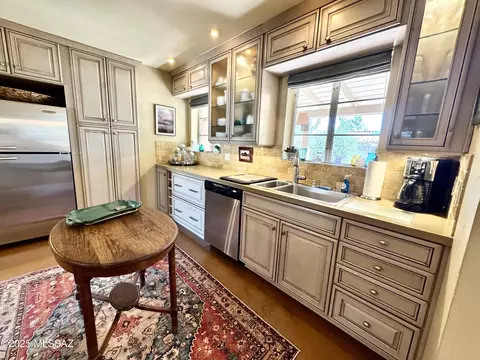 Kitchen - 4432 E 7th St, Tucson, AZ 85711 photo 3 of 7