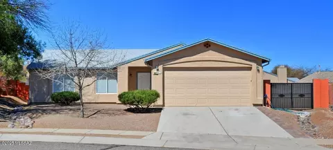 8917 E Worley Pl, Tucson, AZ 85730