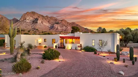 81 W Greenock Dr, Oro Valley, AZ 85737