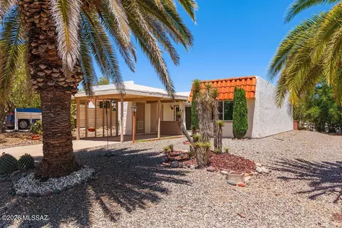 1336 S Desert Meadows Cir, Green Valley, AZ 85614