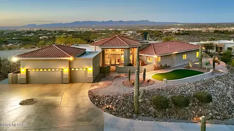 5570 W Tucson Mountain Pl, Tucson, AZ 85743