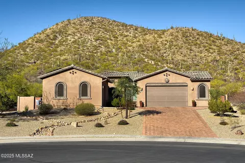 782 S Castar Dr, Tucson, AZ 85745