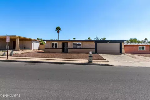 3443 W Horizon Hills Dr, Tucson, AZ 85741