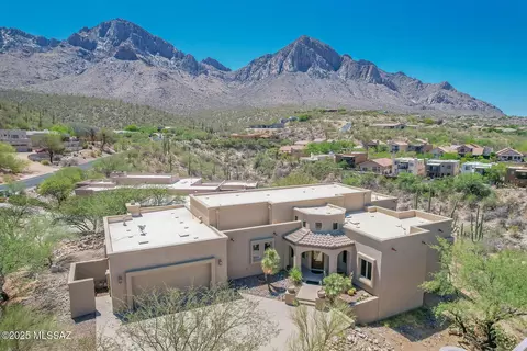 1798 E Placita Del Metate, Oro Valley, AZ 85737
