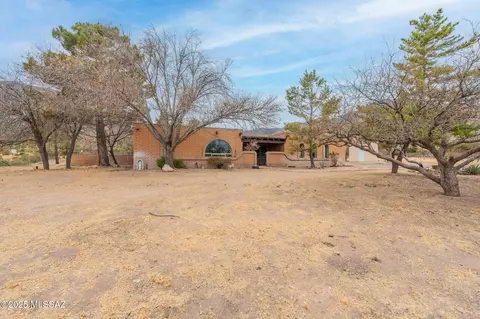 5374 E Spring Rd, Hereford, AZ 85615 photo 3