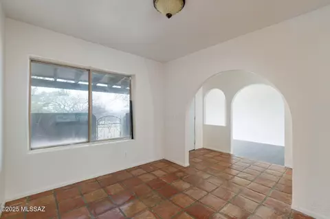 5374 E Spring Rd, Hereford, AZ 85615 photo 8