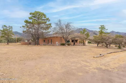5374 E Spring Rd, Hereford, AZ 85615 photo 4