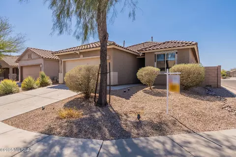 7432 S Golden Shore Dr, Tucson, AZ 85757