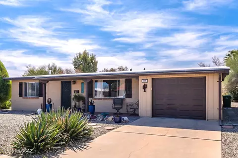 108 El Limon, Green Valley, AZ 85614