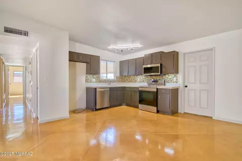 2940 W Tania Pl, Tucson, AZ 85741