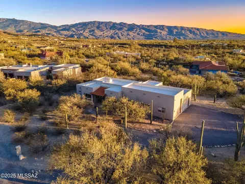 12350 E Roger Rd, Tucson, AZ 85749