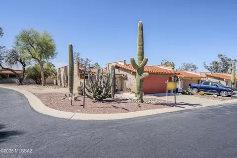 8529 N Via Tioga, Tucson, AZ 85704