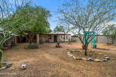 Exterior - 2249 E 19th St, Tucson, AZ 85719 photo 12 of 14