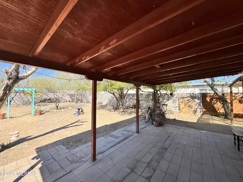Exterior - 2249 E 19th St, Tucson, AZ 85719 photo 8 of 14