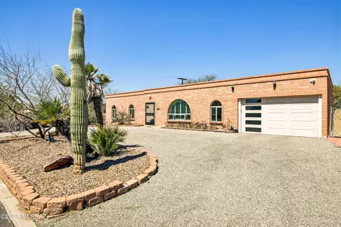 5633 E 14th St, Tucson, AZ 85711 photo 2