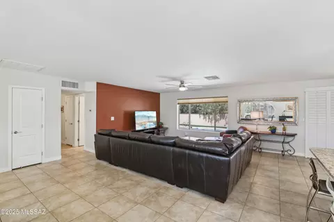 5633 E 14th St, Tucson, AZ 85711 photo 5